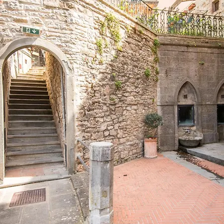 L'arco Della Fonte Tatil Evi *